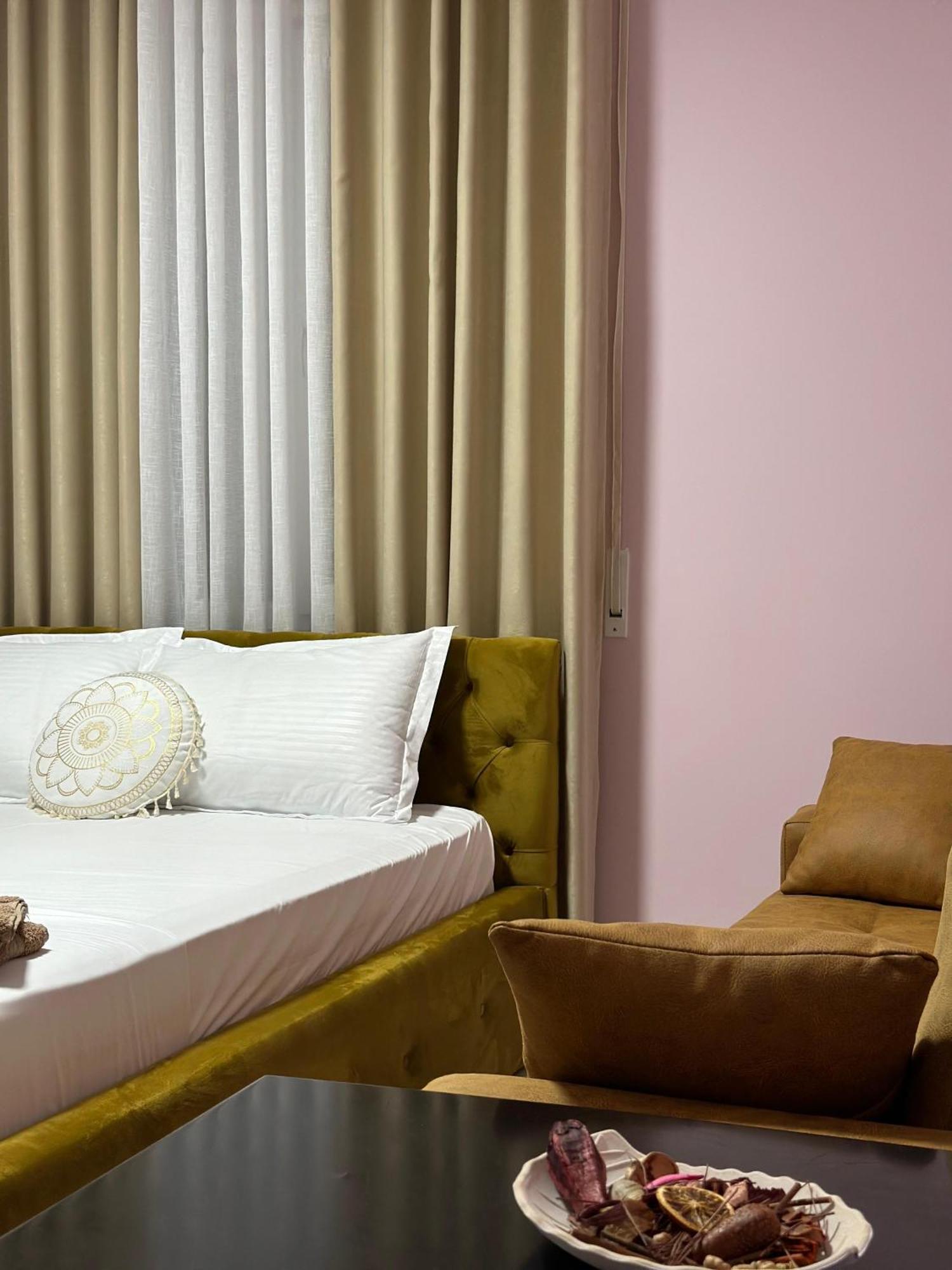Hotel Erta Golem (Tirana)