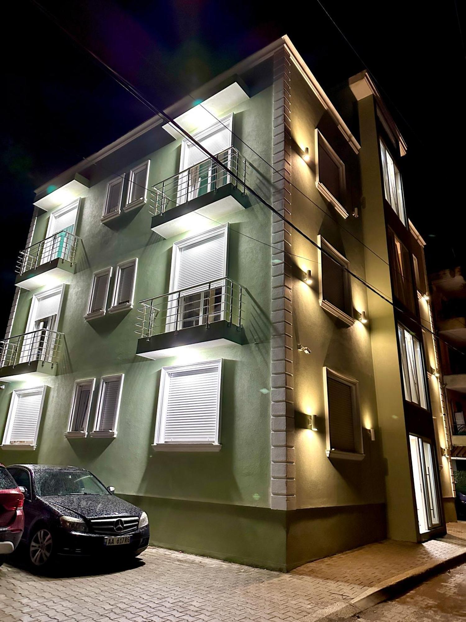 Erta * Golem (Tirana)